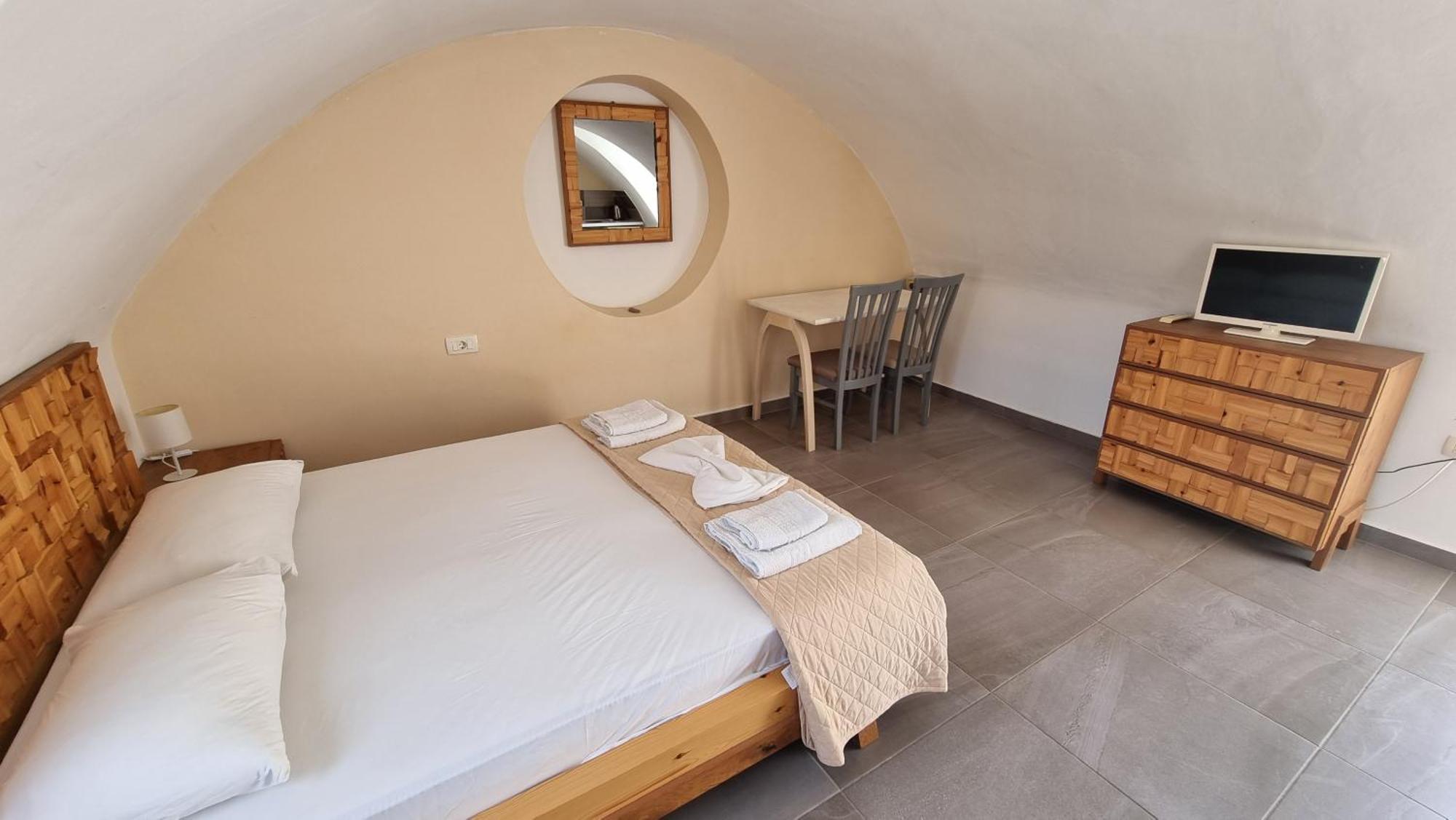 Aparthotel Leon Santorini Perivolos  Esterno foto