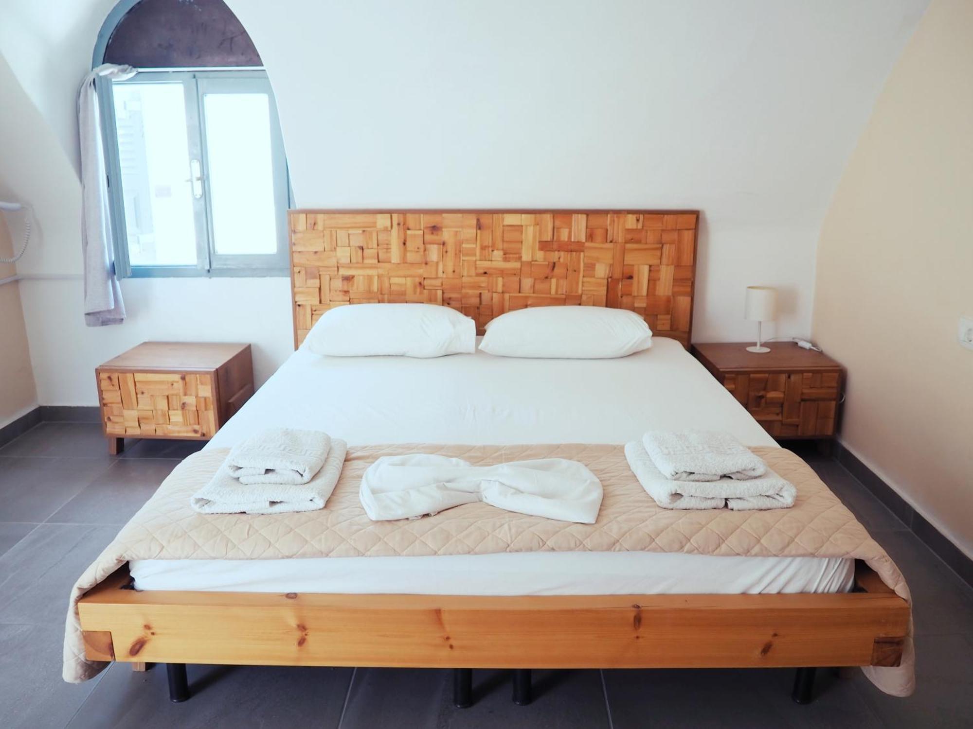 Aparthotel Leon Santorini Perivolos  Esterno foto