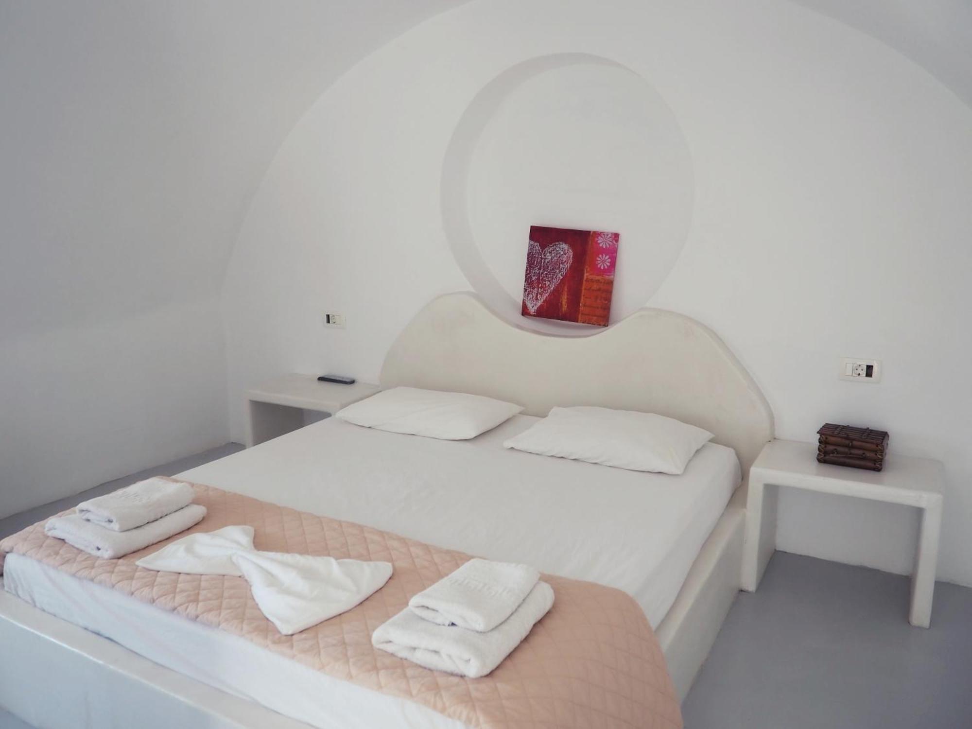 Aparthotel Leon Santorini Perivolos  Esterno foto