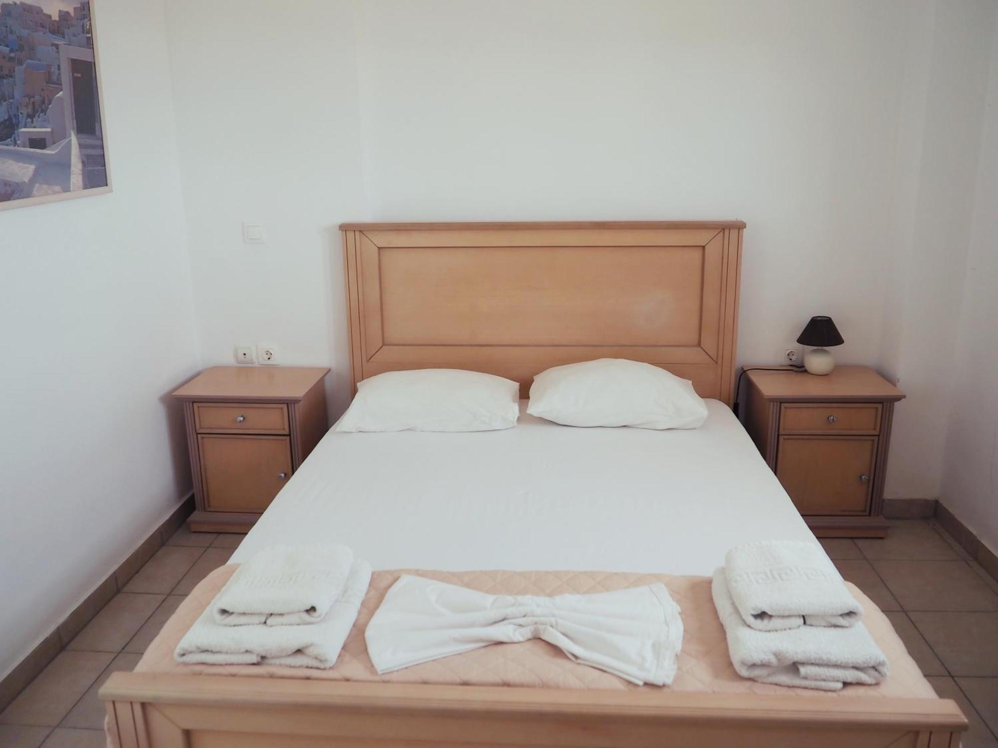 Aparthotel Leon Santorini Perivolos  Esterno foto