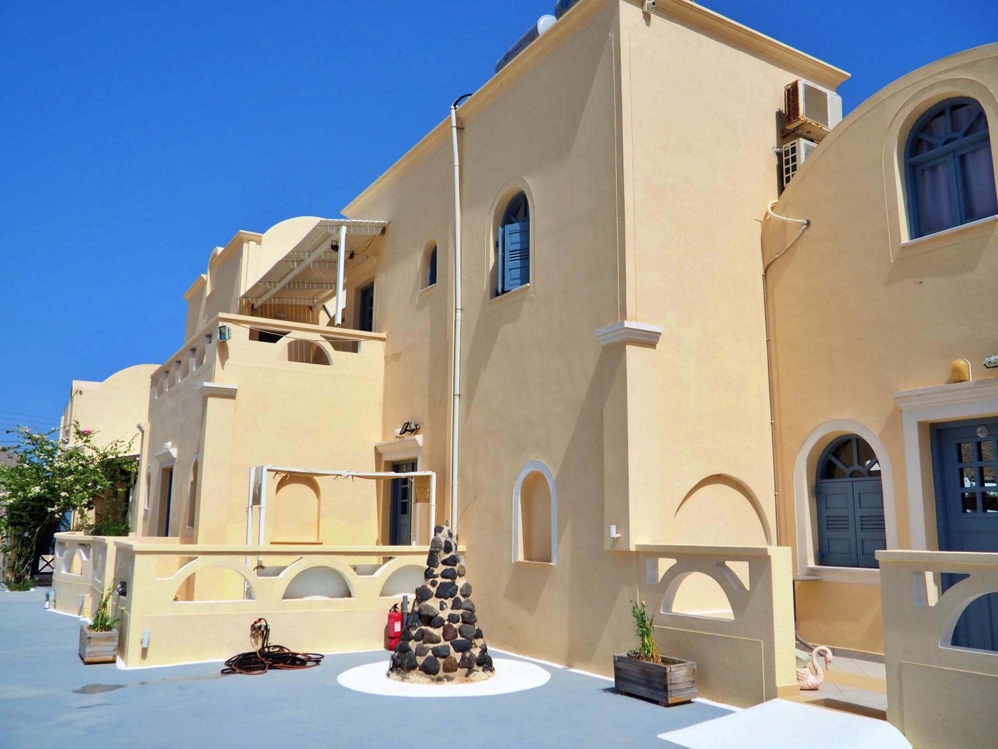 Aparthotel Leon Santorini Perivolos  Esterno foto
