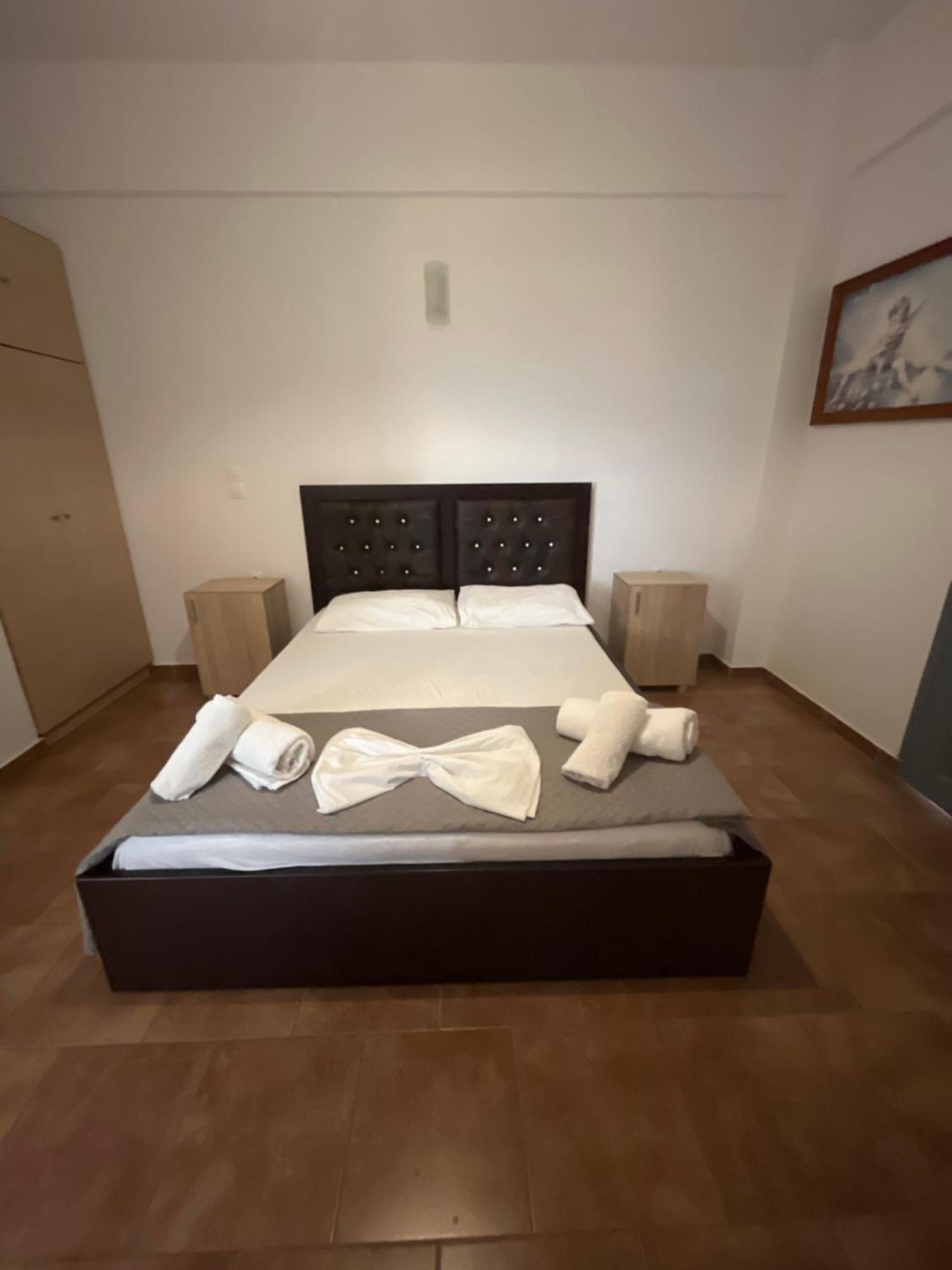 Aparthotel Leon Santorini Perivolos  Esterno foto