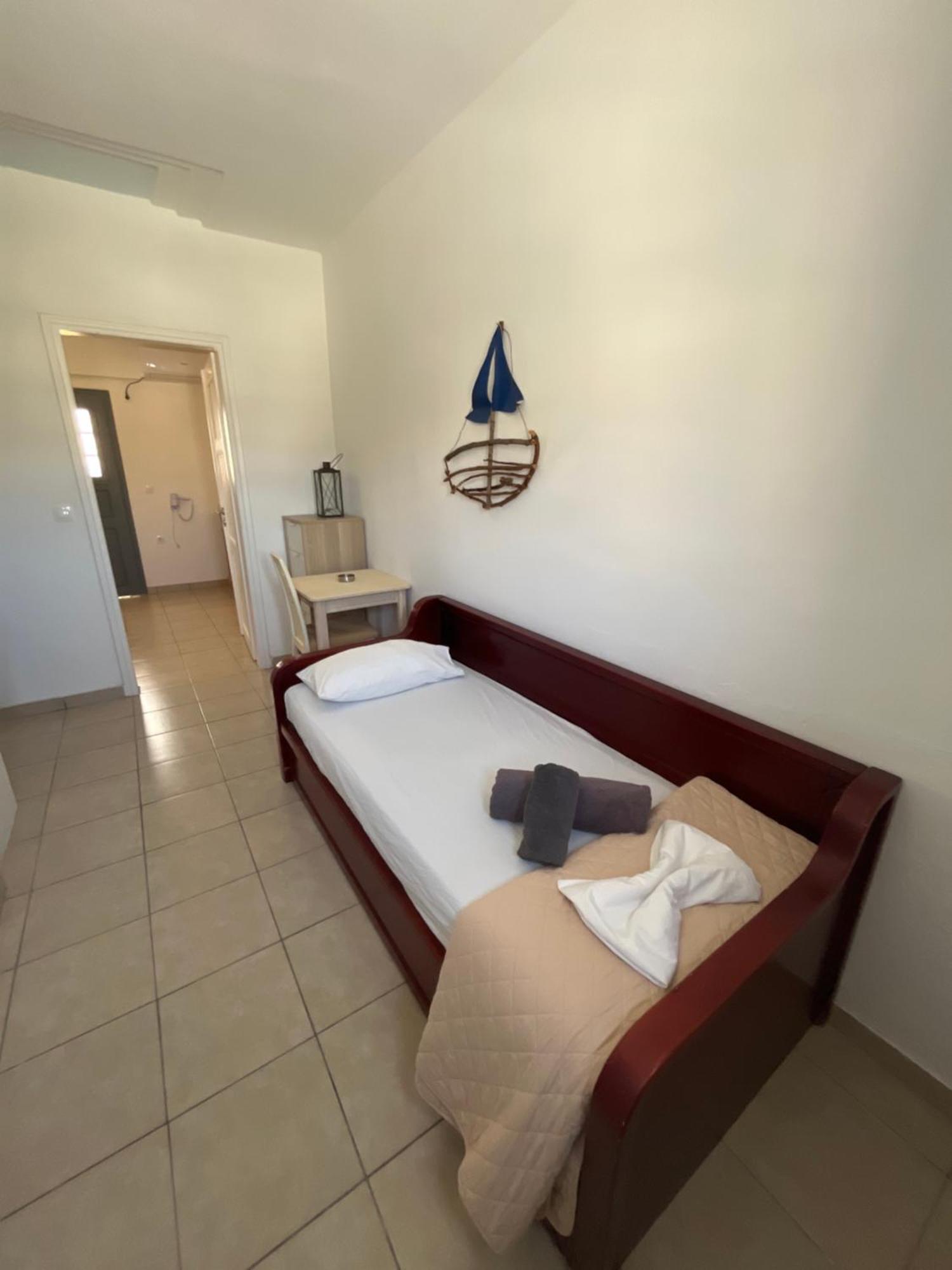 Aparthotel Leon Santorini Perivolos  Esterno foto