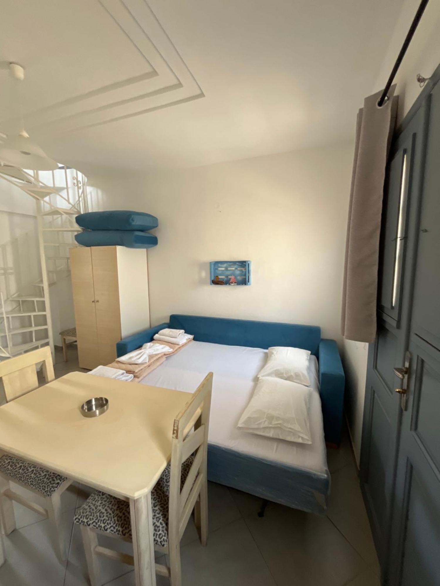 Aparthotel Leon Santorini Perivolos  Esterno foto