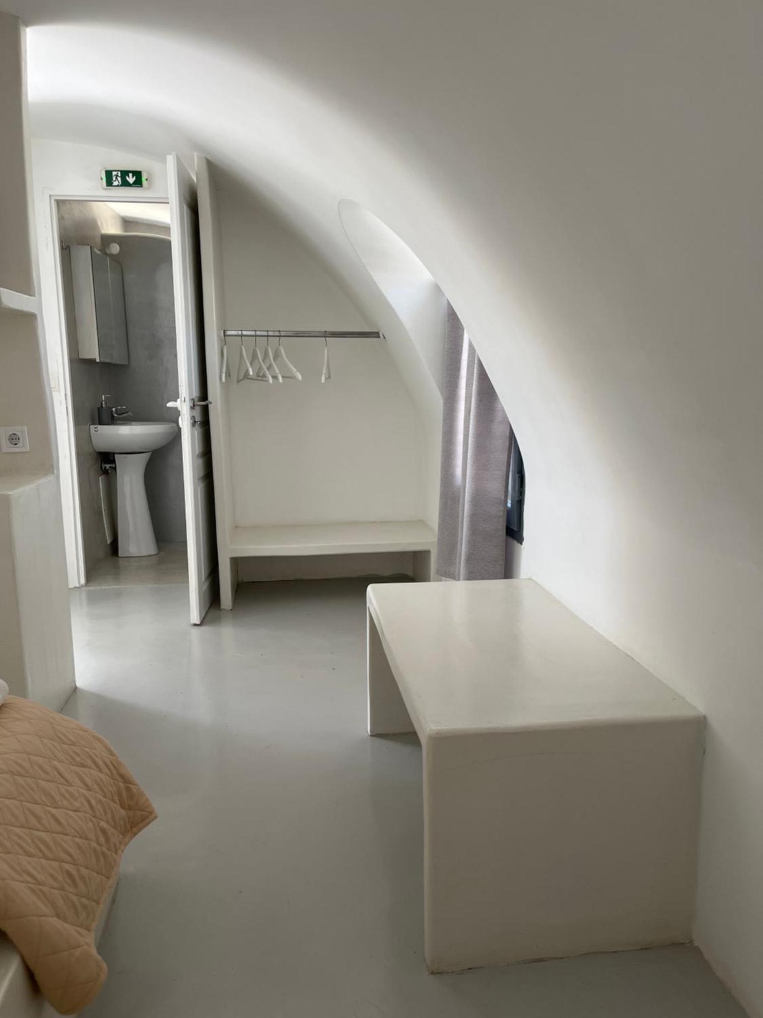 Aparthotel Leon Santorini Perivolos  Esterno foto
